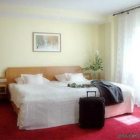 Parkhotel Diani 4*